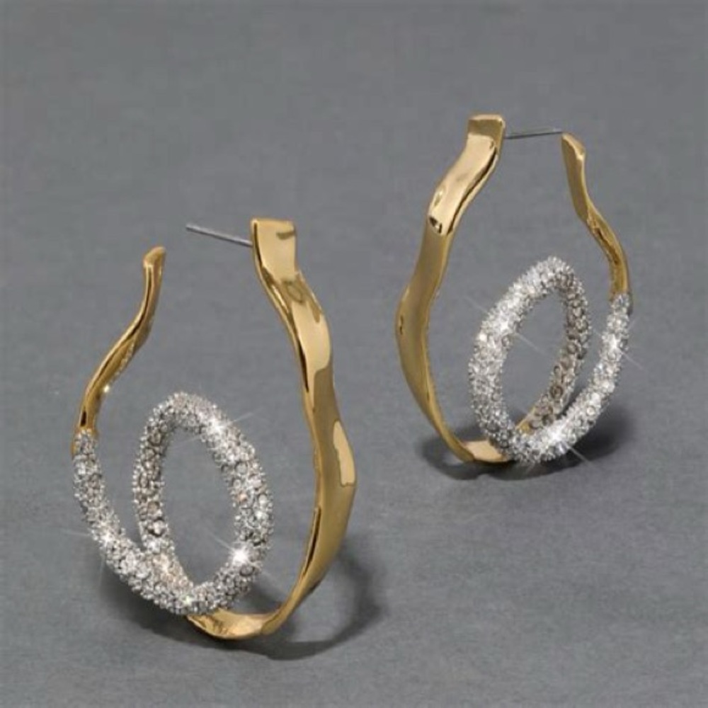 ALEXIS BITTAR • Solanales
Sculpted Curled Ribbon Pavé Crystal Hoop Earrings